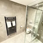 Merchants Quarters - Full Collection - Three In One - With Harbour And Sea Views - Free Roof Terrace With Sea And Harbour View And Location To Beaches Amenities Restaurants And Harbour *