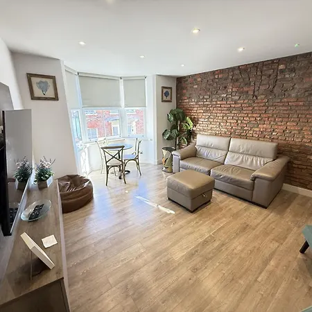 Merchants Quarters - Full Collection - Three In One - With Harbour And Sea Views - Free Roof Terrace With Sea And Harbour View And Location To Beaches Amenities Restaurants And Harbour Дом отдыха Скарборо