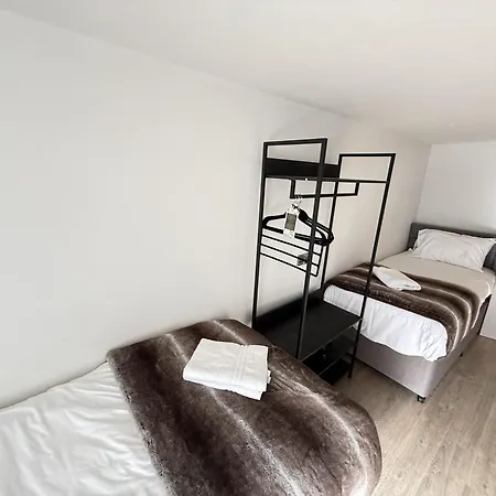 Merchants Quarters - Full Collection - Three In One - With Harbour And Sea Views - Free Roof Terrace With Sea And Harbour View And Location To Beaches Amenities Restaurants And Harbour * Скарборо