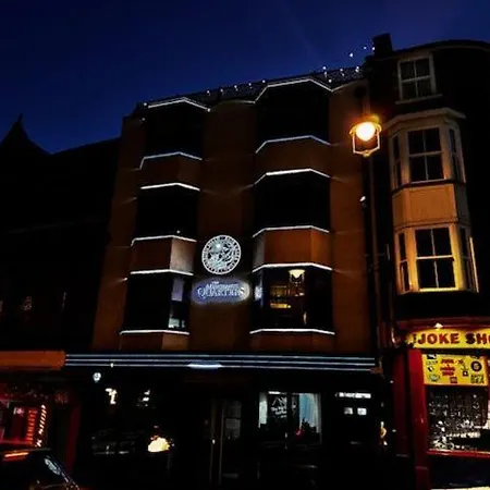 Merchants Quarters - Full Collection - Three In One - With Harbour And Sea Views, Roof Terrace And Location To Amenities * Scarborough