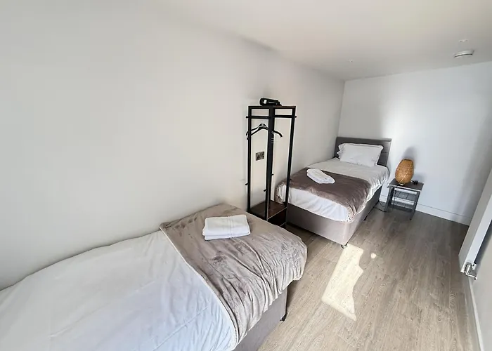 Merchants Quarters - Full Collection - Three In One - With Harbour And Sea Views - Free Roof Terrace With Sea And Harbour View And Location To Beaches Amenities Restaurants And Harbour * Scarborough