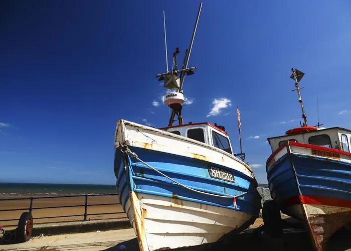 Merchants Quarters - Full Collection - Three In One - With Harbour And Sea Views - Free Roof Terrace With Sea And Harbour View And Location To Beaches Amenities Restaurants And Harbour * Scarborough