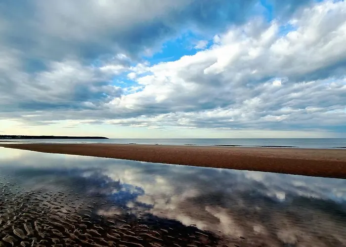 Semesterbostad Merchants Quarters - Full Collection - Three In One - With Harbour And Sea Views - Free Roof Terrace With Sea And Harbour View And Location To Beaches Amenities Restaurants And Harbour Scarborough