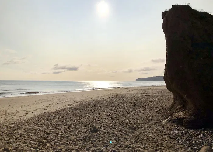 Merchants Quarters - Full Collection - Three In One - With Harbour And Sea Views - Free Roof Terrace With Sea And Harbour View And Location To Beaches Amenities Restaurants And Harbour Semesterbostad Scarborough