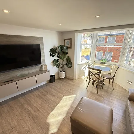 Merchants Quarters - Full Collection - Three In One - With Harbour And Sea Views - Free Roof Terrace With Sea And Harbour View And Location To Beaches Amenities Restaurants And Harbour