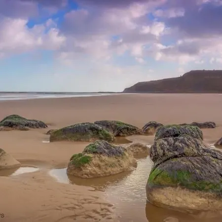 Merchants Quarters - Full Collection - Three In One - With Harbour And Sea Views - Free Roof Terrace With Sea And Harbour View And Location To Beaches Amenities Restaurants And Harbour * スカーバラ