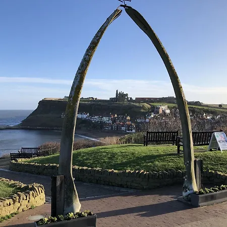 Merchants Quarters - Full Collection - Three In One - With Harbour And Sea Views - Free Roof Terrace With Sea And Harbour View And Location To Beaches Amenities Restaurants And Harbour